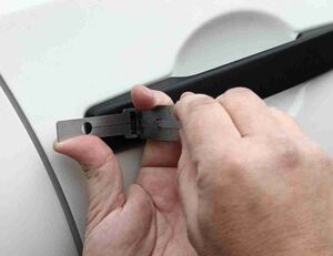emergency vehicle entry keys locked inside car or van